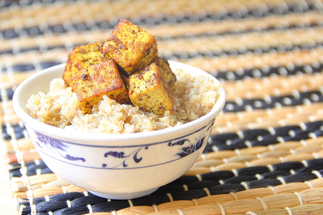 For the second entry in our recipe series, we present a delicious vegan recipe for Caribbean tofu with quinoa.
